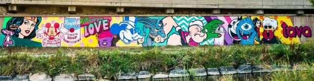 Untitled (pop art, colorful cartoon characters)