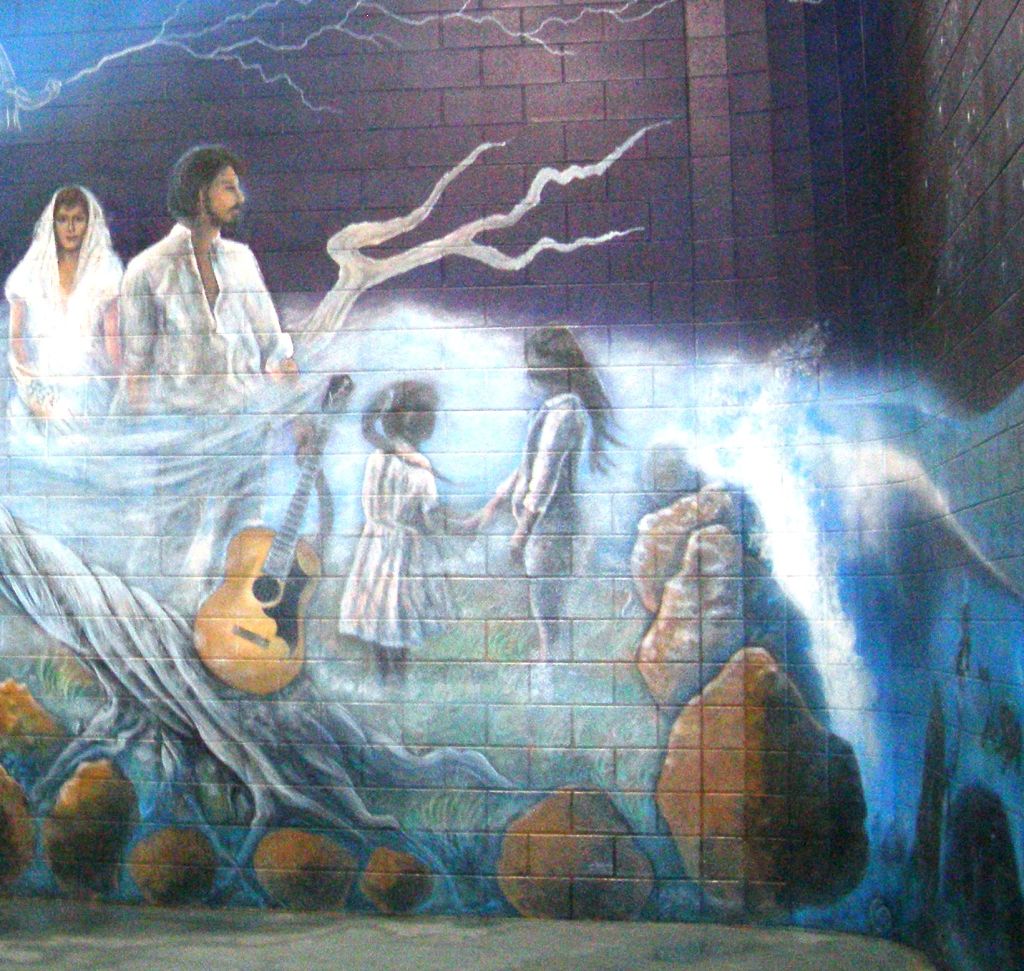Go to the La Familia Cósmica page