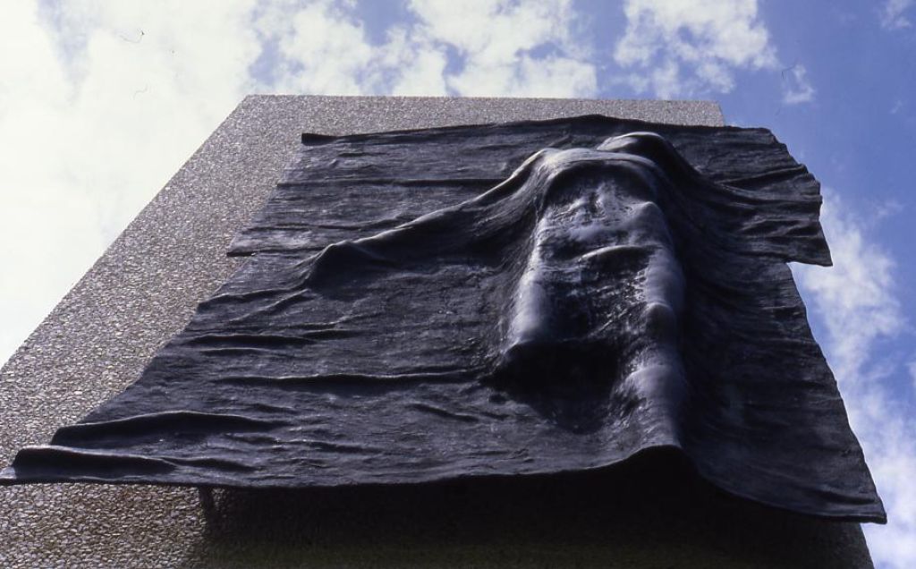 Go to the Hungarian Freedom Monument page