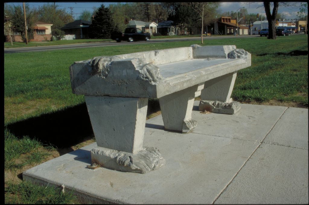 Go to the Park and Garden Benches page