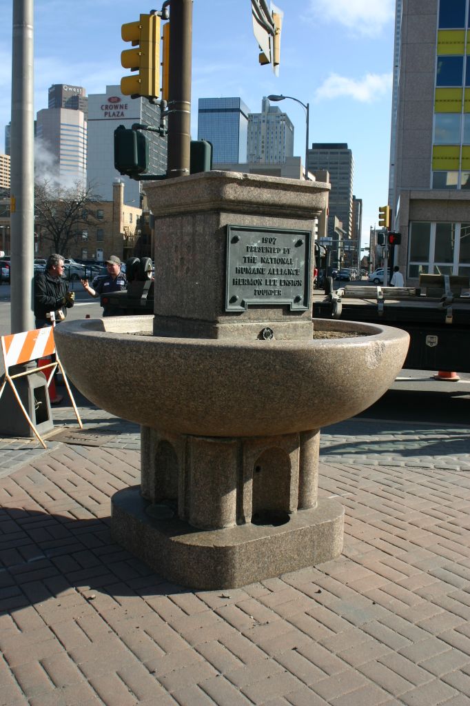Go to the The Ensign Fountain / National Humane Alliance Fountain page