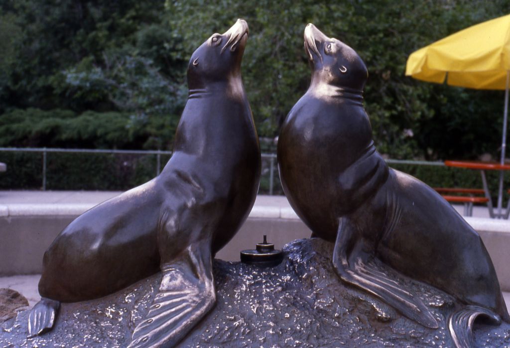 Go to the Norgren Fountain (seal fountain) page