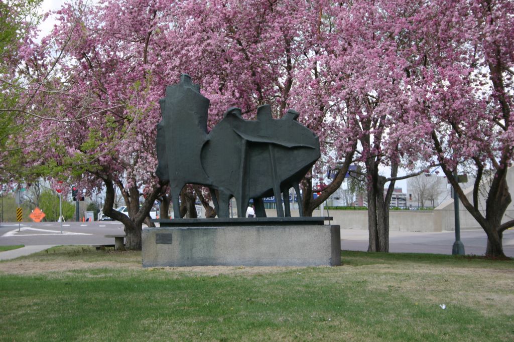 Go to the Homage To The Pioneer page